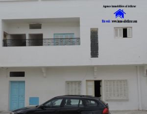 للبيع منزل وطابق علوي قرب جبل الكسكسي القيروان - 0316