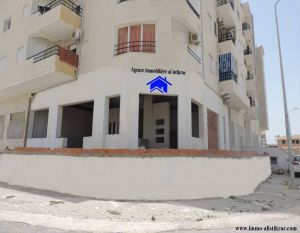 A vendre à Monastir Aqaba locale commerciale - 0216